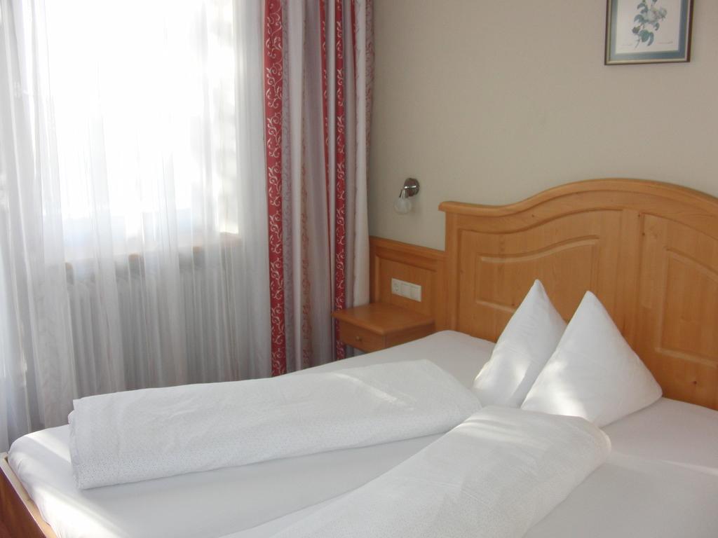 Gaestehaus Loithaler Фюген Номер фото